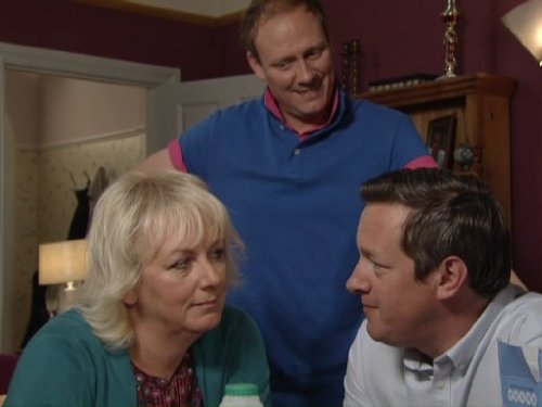 Still of Sue Cleaver, Antony Cotton and Tony Hirst in Coronation Street (1960)