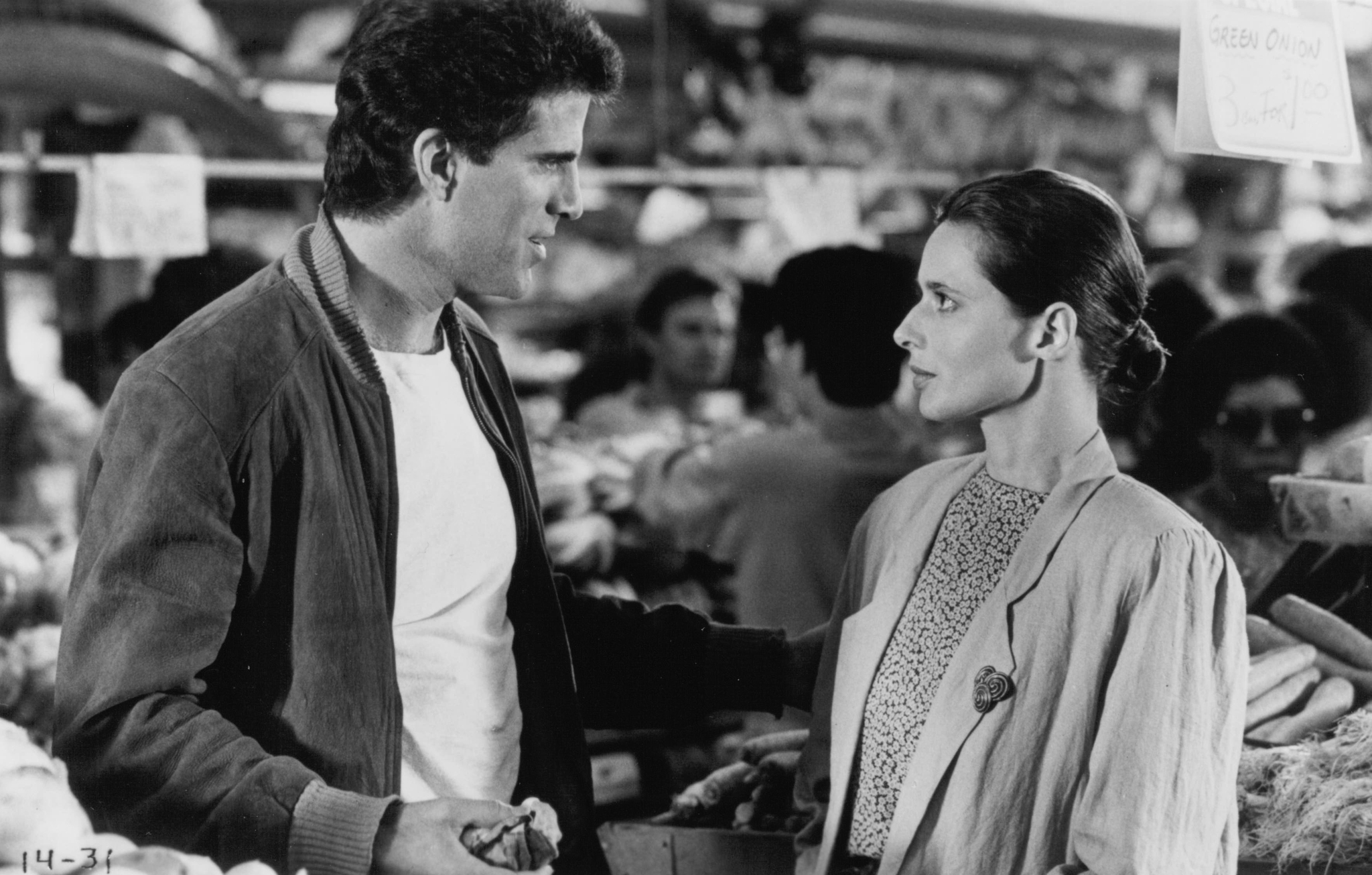 Still of Isabella Rossellini and Ted Danson in Cousins (1989)