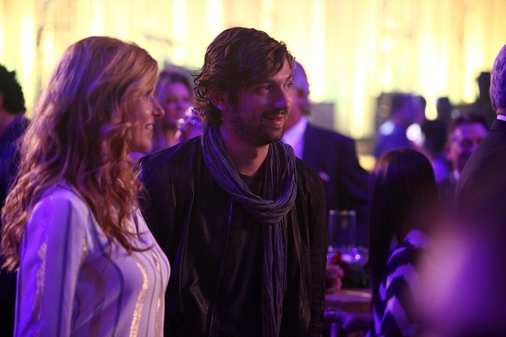 Still of Connie Britton and Michiel Huisman in Nashville (2012)