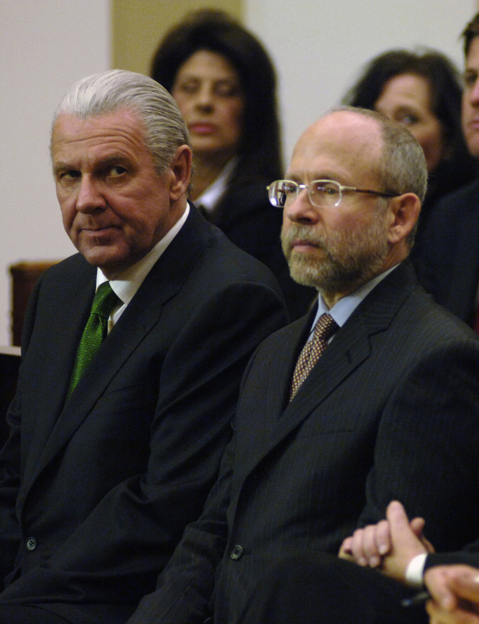 Still of Bob Balaban and Tom Wilkinson in Recount (2008)