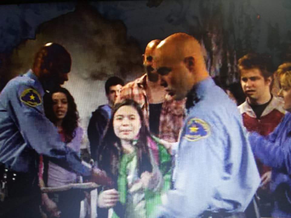 Michael Leland Burton as a Security Guard with Miranda Cosgrove in Drake and Josh