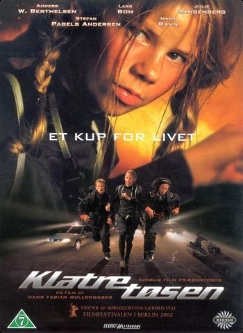 Stefan Pagels Andersen, Mads Ravn and Julie Zangenberg in Klatretøsen (2002)