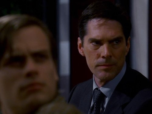 Still of Thomas Gibson and Matthew Gray Gubler in Nusikalstami protai (2005)