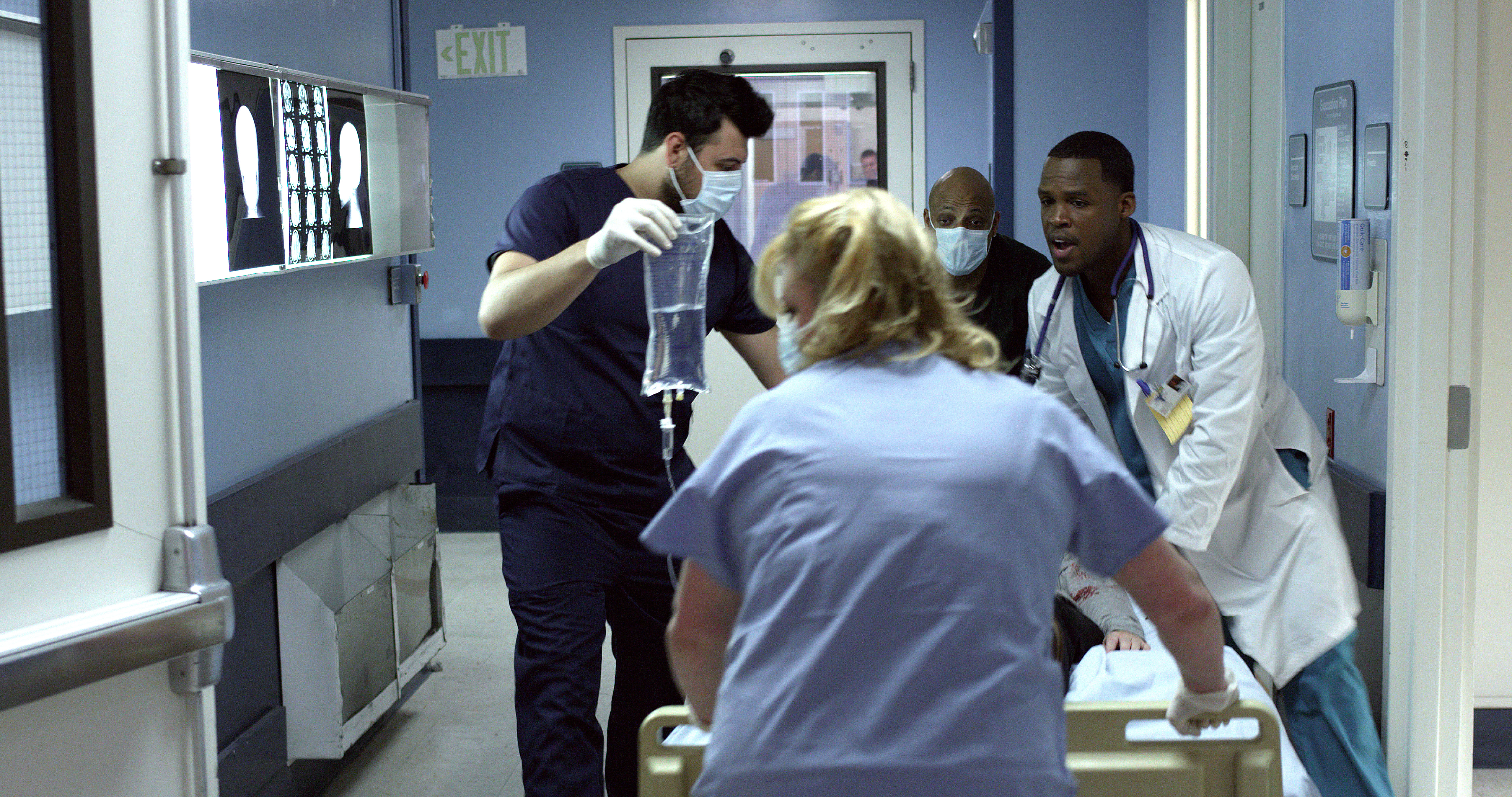 Still of Que Michaels as Neurosurgeon Dr. Conway in Harvey