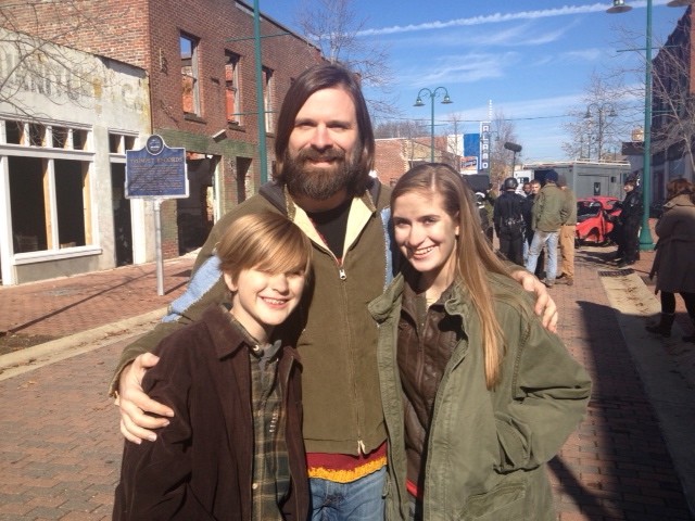 On set of Rumors of Wars with fellow actors, Mac Powell (dad) and Scout Powell (sister)