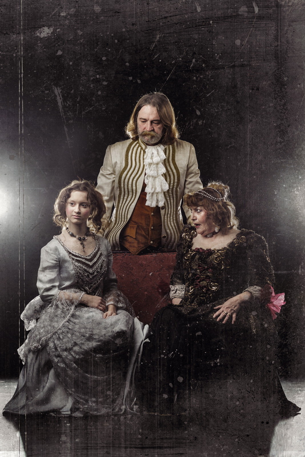 Still of Attila Bocsárszky, Andrea Ivett Eröss and Mária Kövesdi Szabó in Benyovszky, the rebel count (2015)