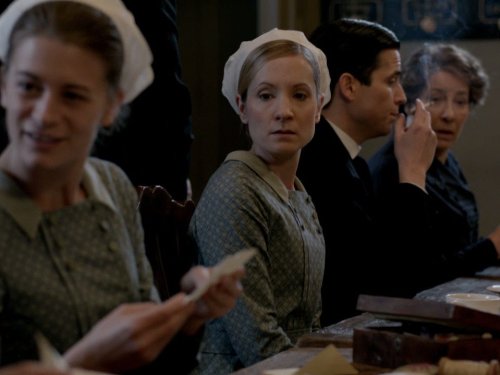 Still of Joanne Froggatt, Phyllis Logan and Rob James-Collier in Downton Abbey (2010)