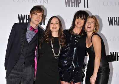 Drew Barrymore, Juliette Lewis, Ellen Page and Landon Pigg at event of Whip It (2009)