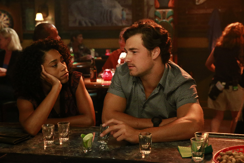 Still of Kelly McCreary and Giacomo Gianniotti in Grei anatomija (2005)