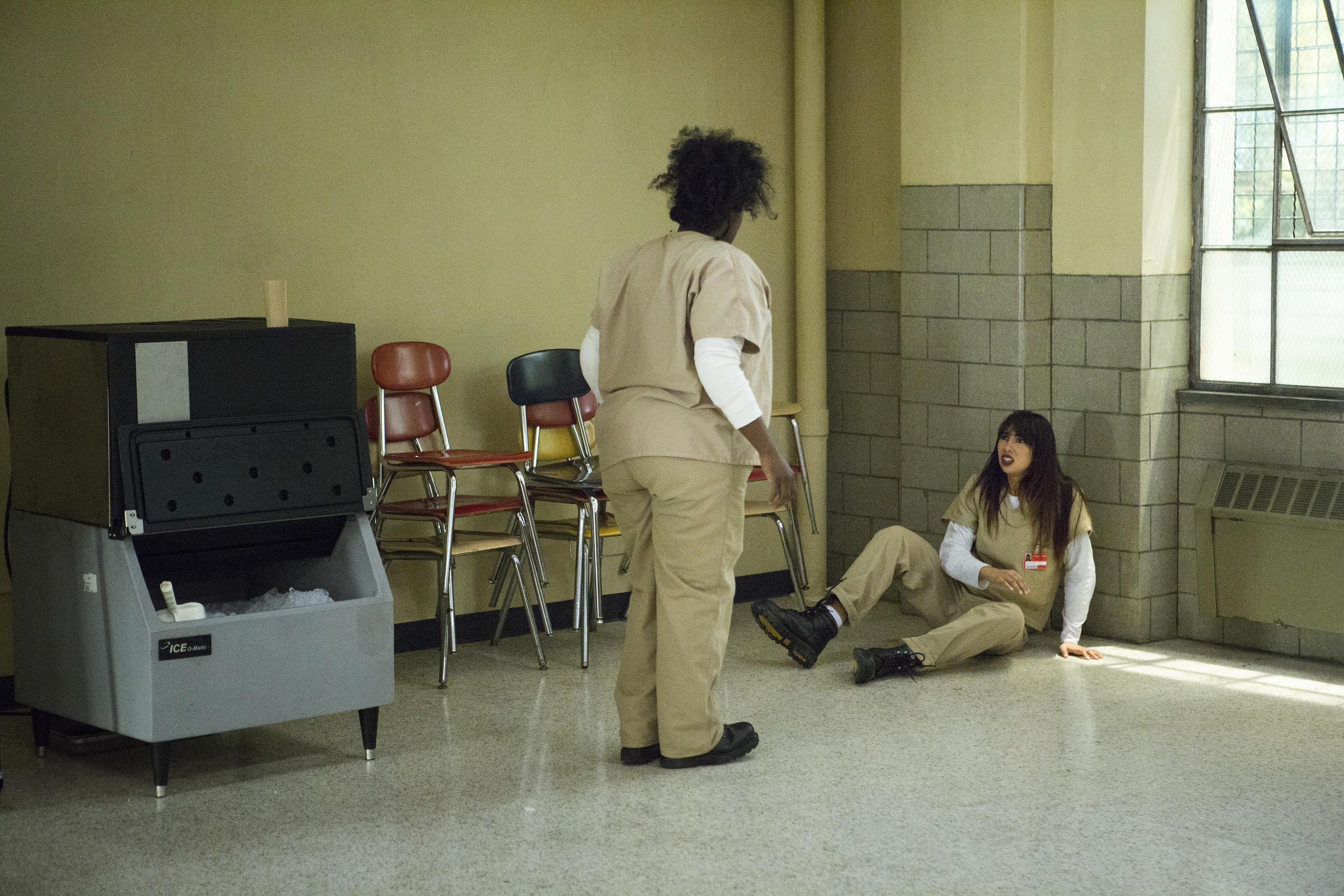 Still of Jackie Cruz and Danielle Brooks in Orange Is the New Black (2013)