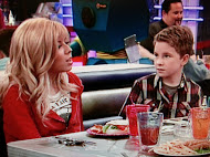 Justin Ellings and Jennette Mccurdy on the set of Nickelodeon's Sam and Cat