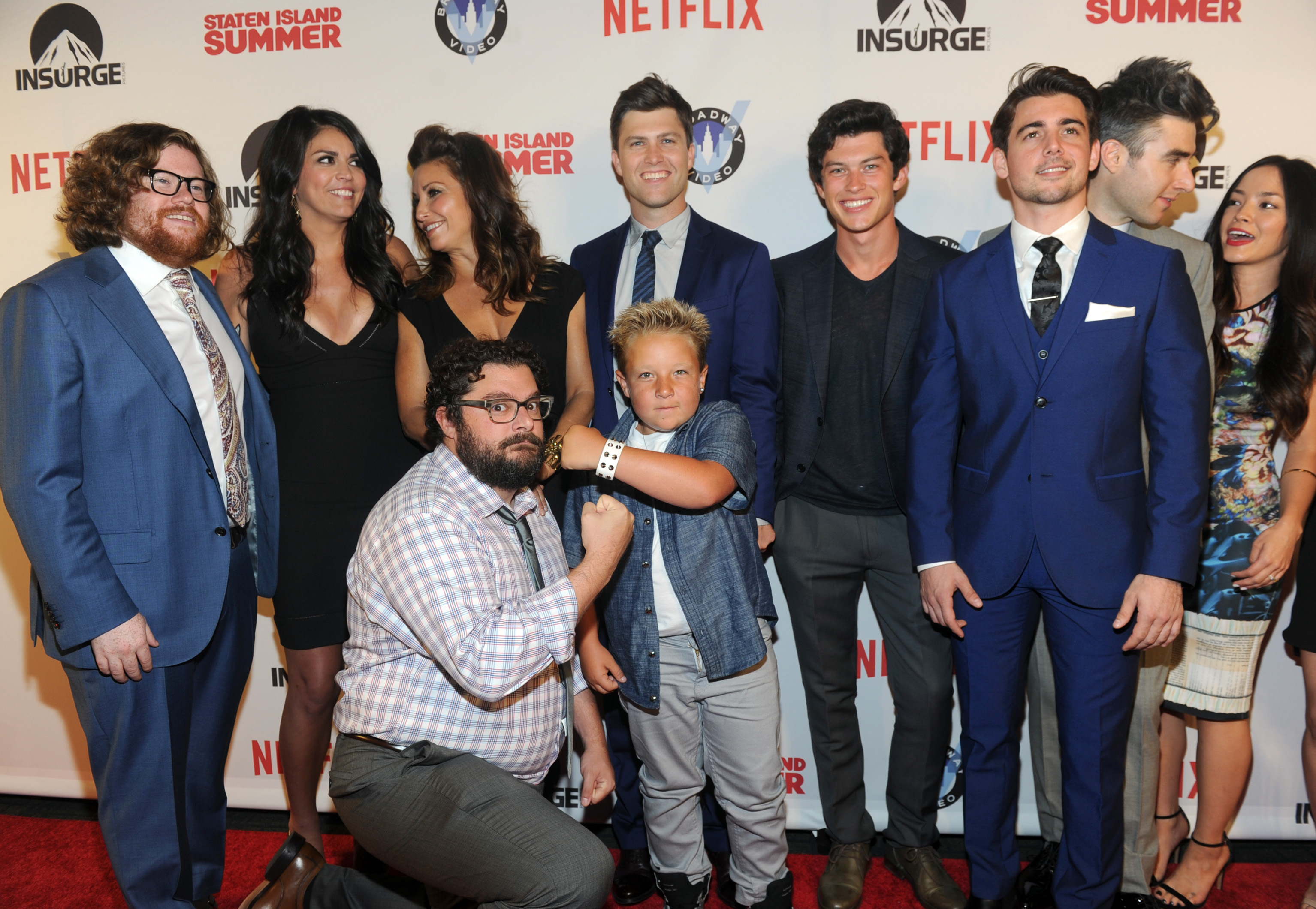 Gina Gershon, Bobby Moynihan, Graham Phillips, Colin Jost, Katie Cockrell, Casey Jost, Jackson Nicoll, John DeLuca, Zack Pearlman and Cecily Strong at event of Staten Island Summer (2015)