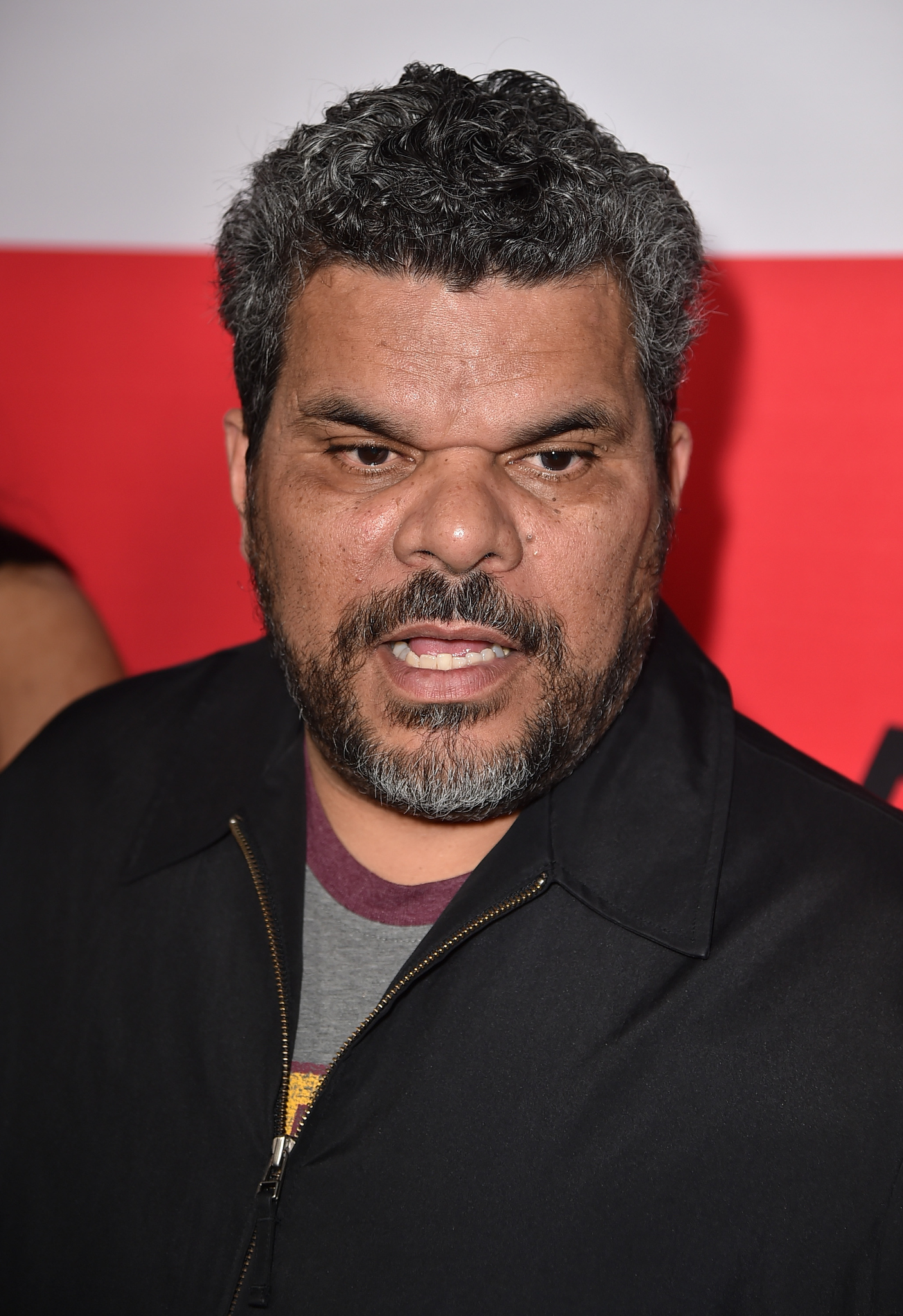 Luis Guzman at event of The Gunman (2015)