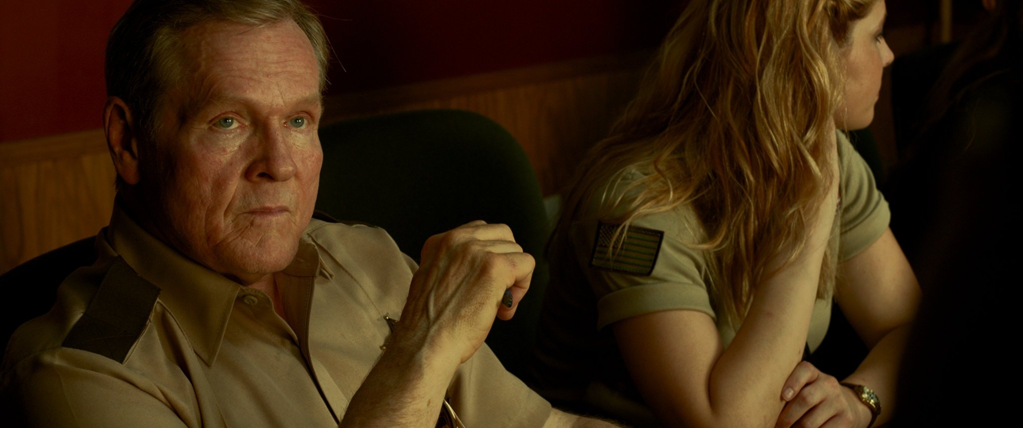 Still of William Sadler and Lindsay Anne Williams in The Hollow (2016)