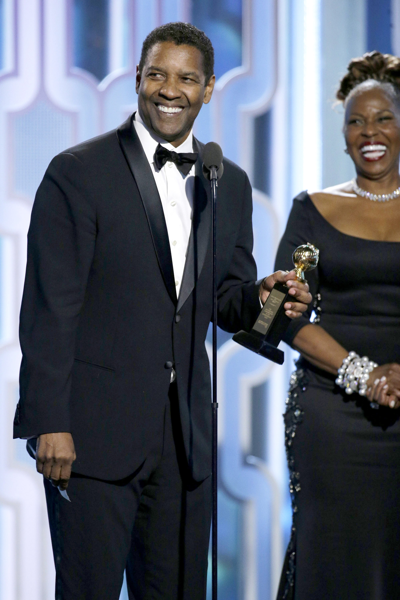 Denzel Washington at event of 73rd Golden Globe Awards (2016)