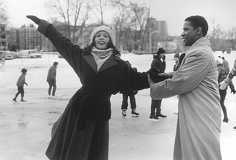 Still of Denzel Washington and Whitney Houston in The Preacher's Wife (1996)