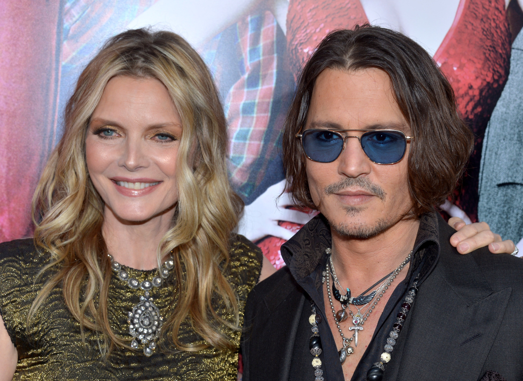 Johnny Depp and Michelle Pfeiffer at event of Nakties seseliai (2012)