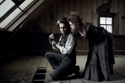 Still of Johnny Depp and Helena Bonham Carter in Sweeney Todd: The Demon Barber of Fleet Street (2007)