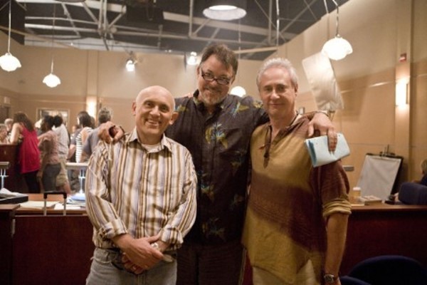 Still of Jonathan Frakes, Brent Spiner and Armin Shimerman in Svieto lygintojai (2008)