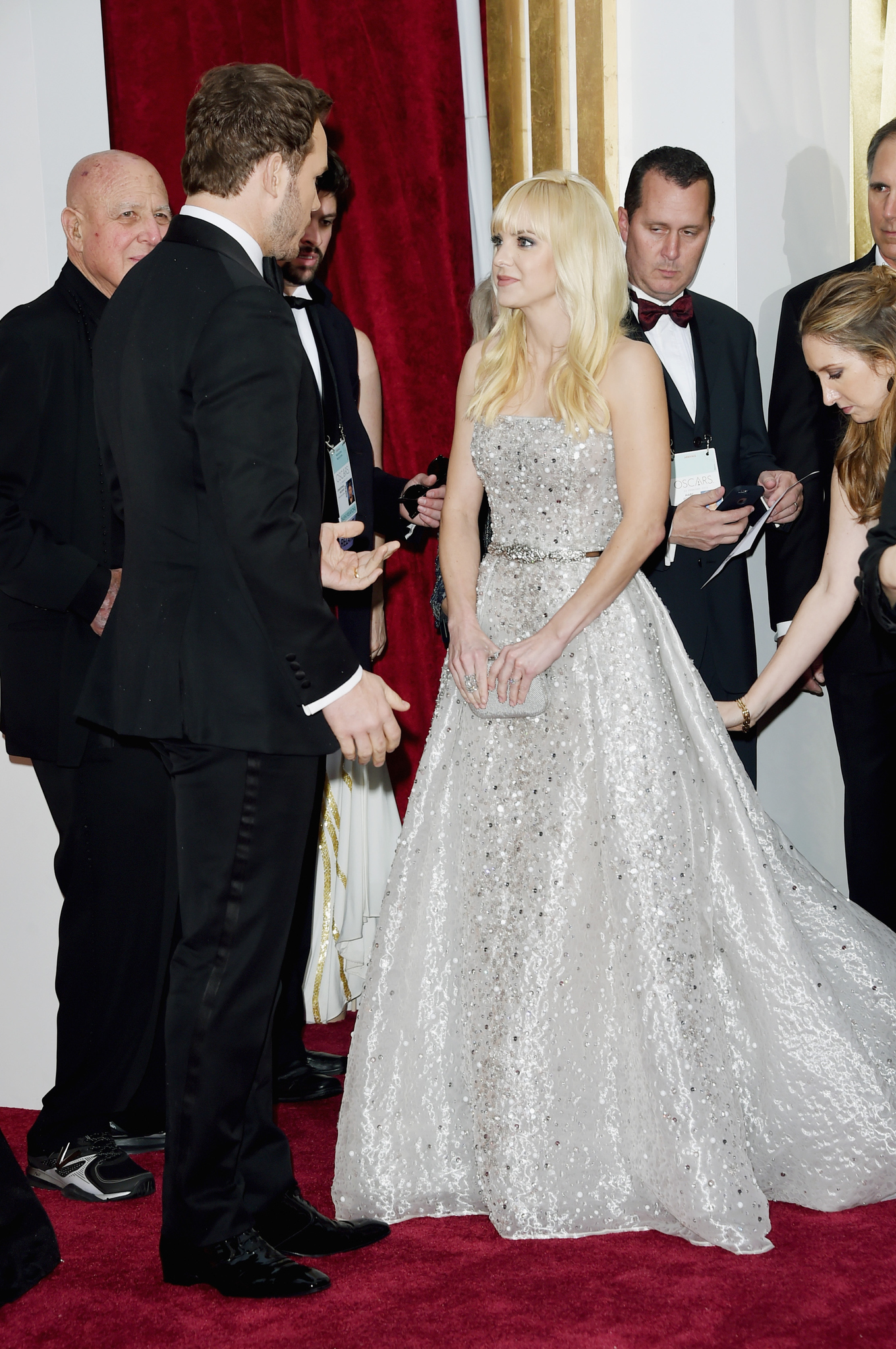 Anna Faris and Chris Pratt at event of The Oscars (2015)