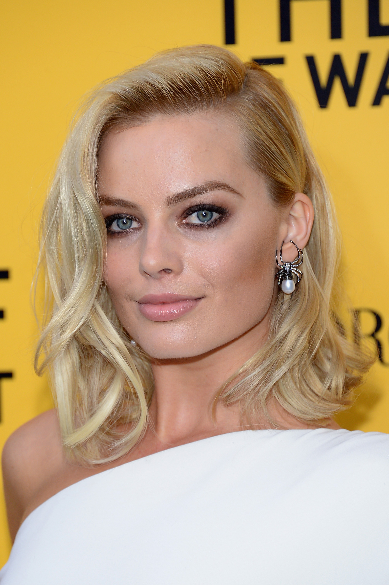 Margot Robbie at event of Volstryto vilkas (2013)