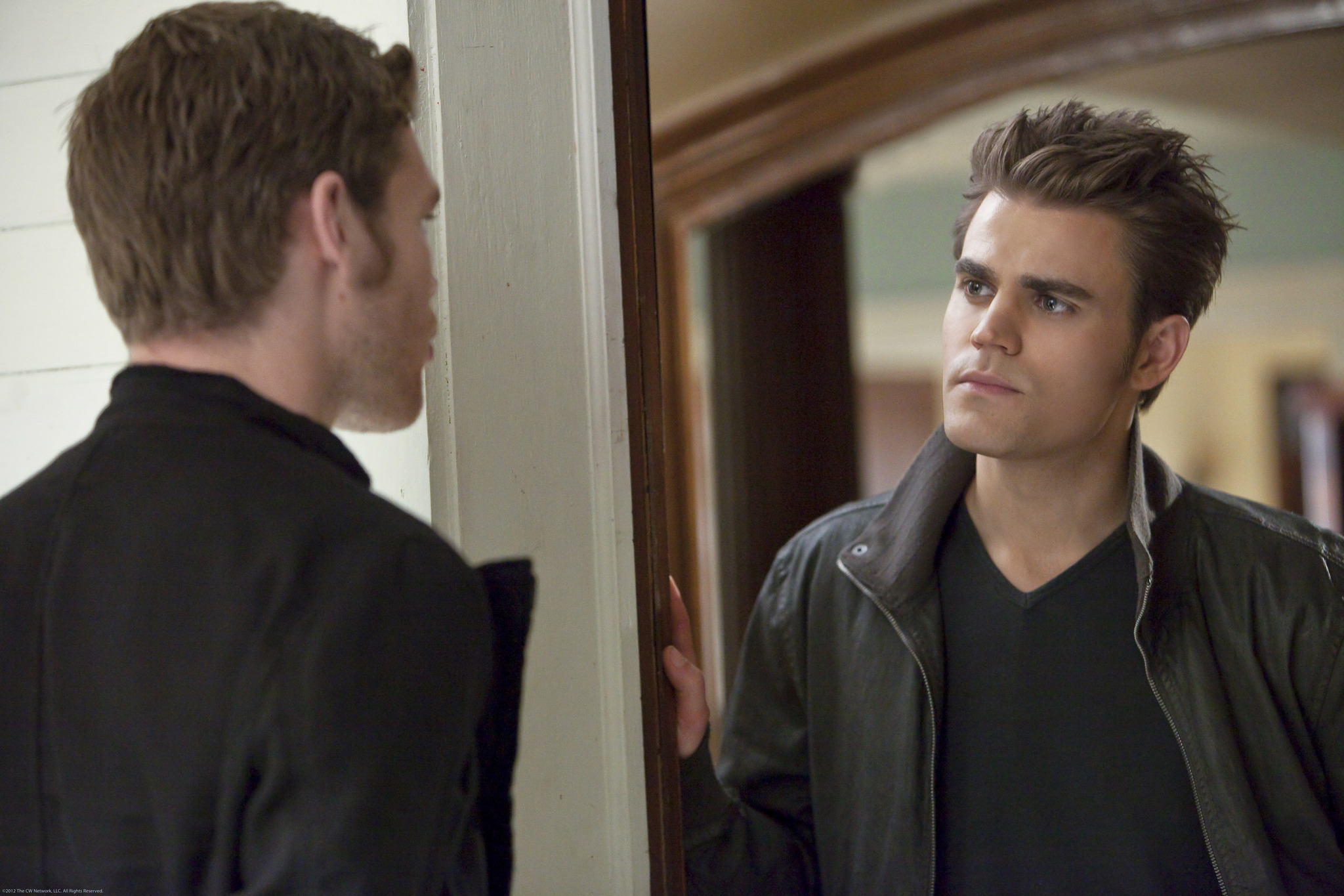 Still of Joseph Morgan and Paul Wesley in Vampyro dienorasciai (2009)