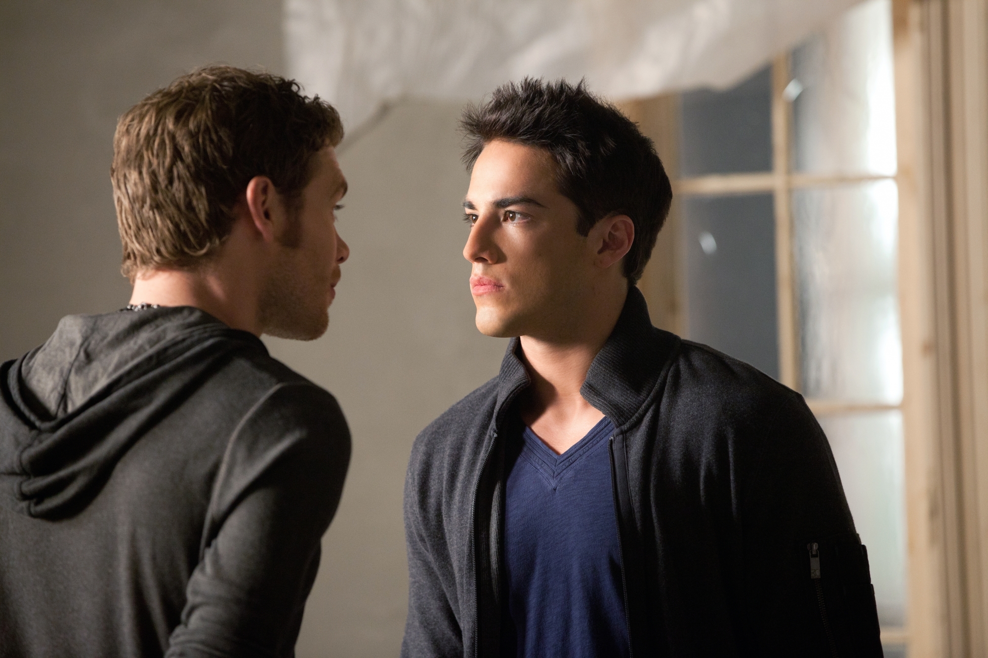 Still of Joseph Morgan and Michael Trevino in Vampyro dienorasciai (2009)