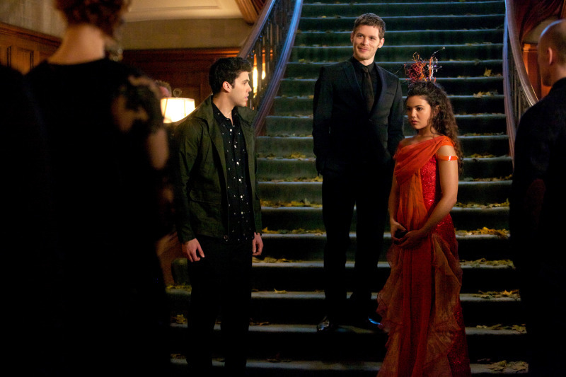 Still of Joseph Morgan, Danielle Campbell and Steven Krueger in The Originals (2013)