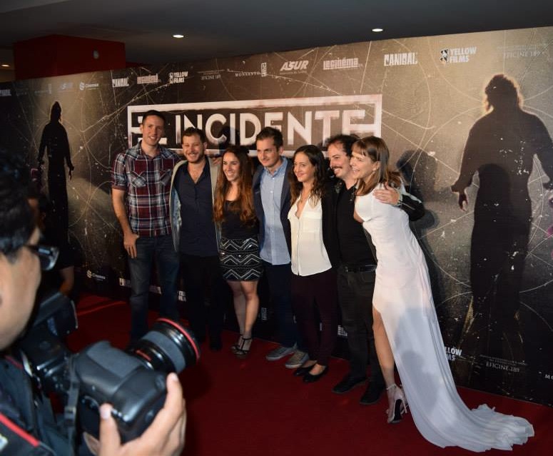Edy Lan with producers Victor Shuchleib, Miriam Mercado, Salomón Askenazi, Isaac Ezban and actress Nailea Norvind on the red carpet of THE INCIDENT's premiere in Mexico City (September 2015).