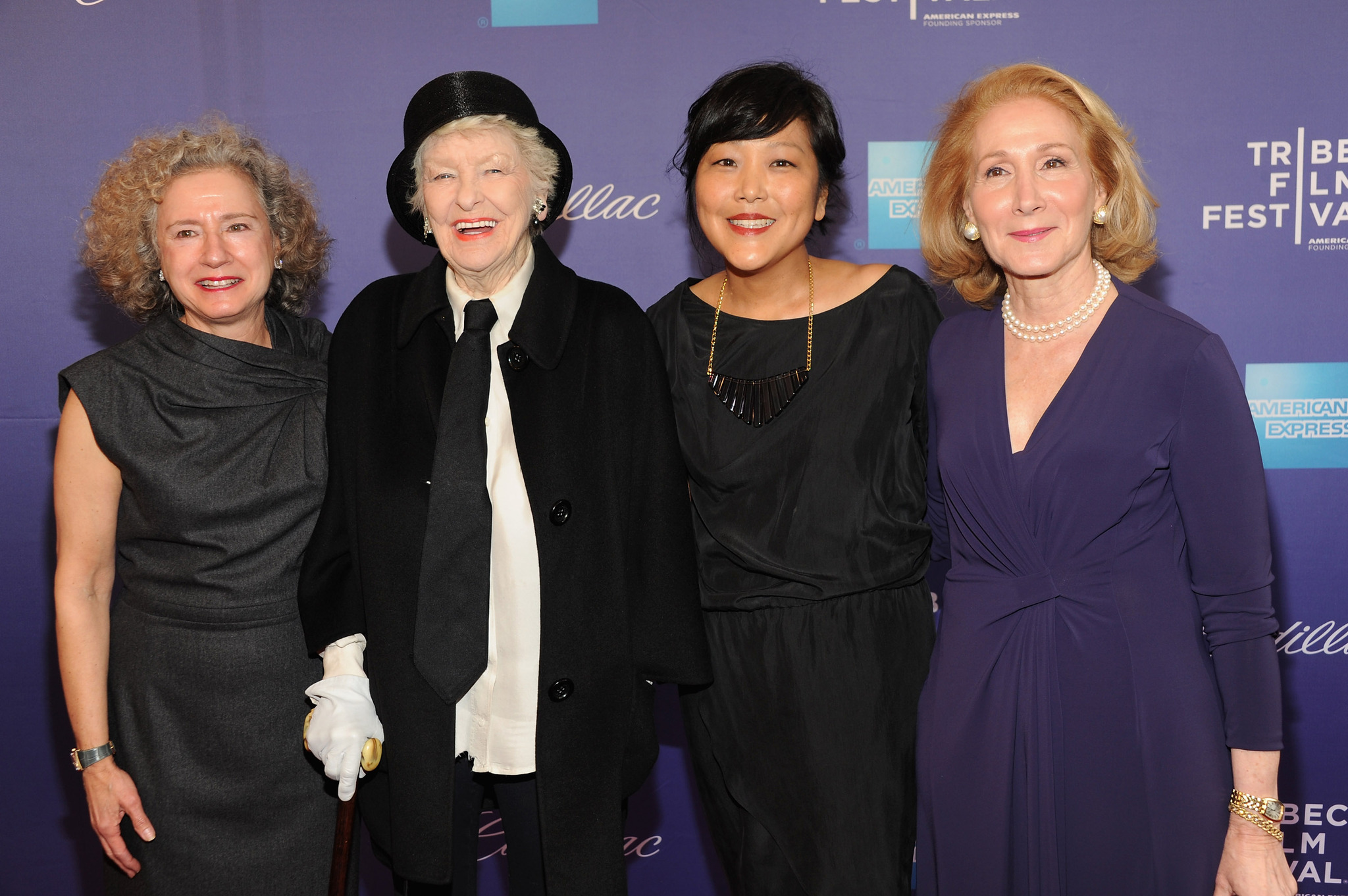 Chiemi Karasawa, Elaine Stritch, Elizabeth Hemmerdinger and Sheryl Wisniewski at event of Elaine Stritch: Shoot Me (2013)