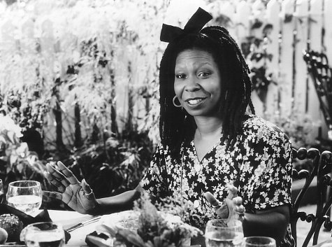 Still of Whoopi Goldberg in Moonlight and Valentino (1995)