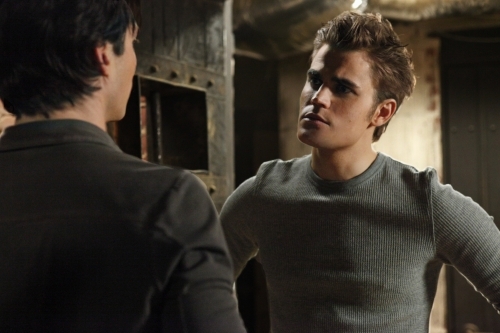 Still of Ian Somerhalder and Paul Wesley in Vampyro dienorasciai (2009)