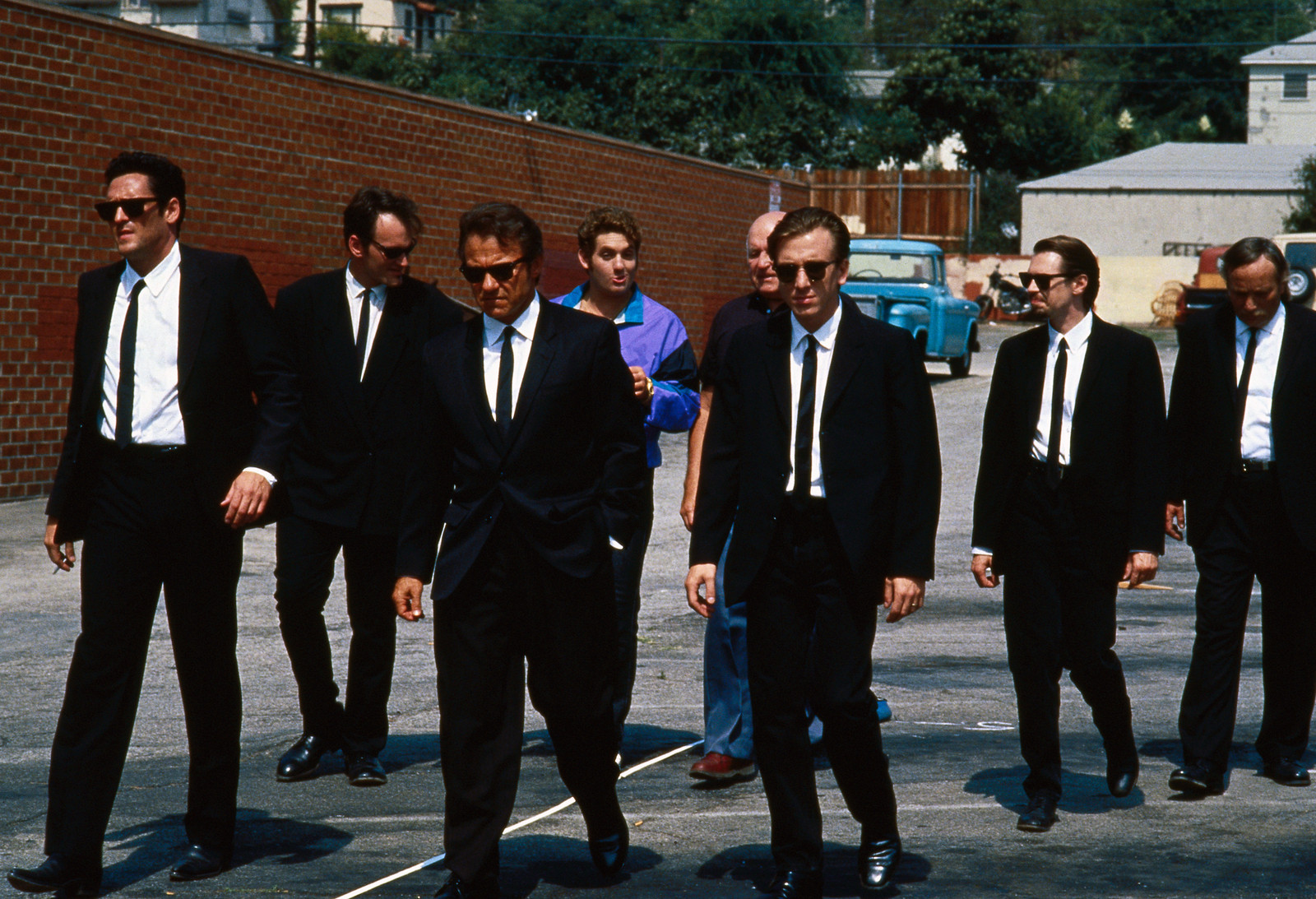 Still of Steve Buscemi, Harvey Keitel, Quentin Tarantino, Michael Madsen, Tim Roth, Chris Penn, Edward Bunker and Lawrence Tierney in Pasiute sunys (1992)