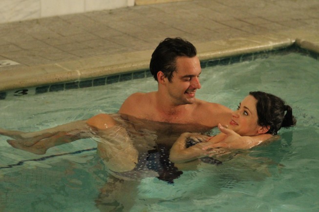 Still of Zooey Deschanel and Jake Johnson in New Girl (2011)