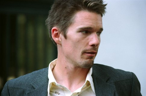 Still of Ethan Hawke in Pries saulelydi (2004)