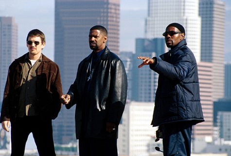 Ethan Hawke, Denzel Washington and Antoine Fuqua in Isbandymu diena (2001)