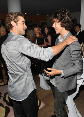 Nat Wolff and Chace Crawford at event of Mao's Last Dancer (2009)