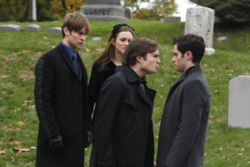Still of Penn Badgley, Leighton Meester, Chace Crawford and Ed Westwick in Liezuvautoja (2007)