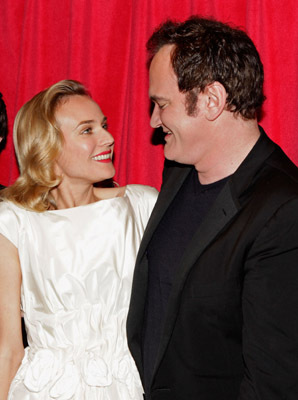 Quentin Tarantino and Diane Kruger at event of Negarbingi sunsnukiai (2009)