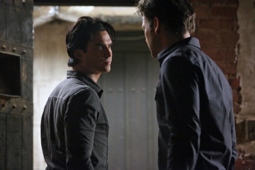 Still of Matthew Davis and Ian Somerhalder in Vampyro dienorasciai (2009)