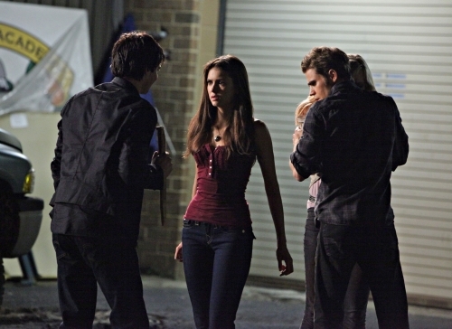 Still of Ian Somerhalder, Paul Wesley, Candice King and Nina Dobrev in Vampyro dienorasciai (2009)