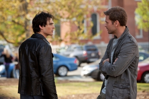 Still of Matthew Davis and Ian Somerhalder in Vampyro dienorasciai (2009)