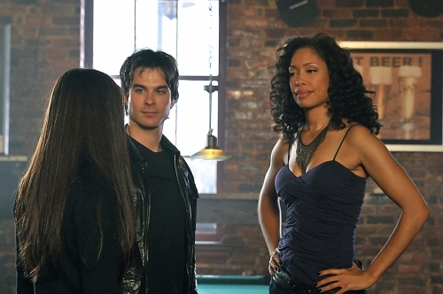 Still of Ian Somerhalder, Gina Torres and Nina Dobrev in Vampyro dienorasciai (2009)