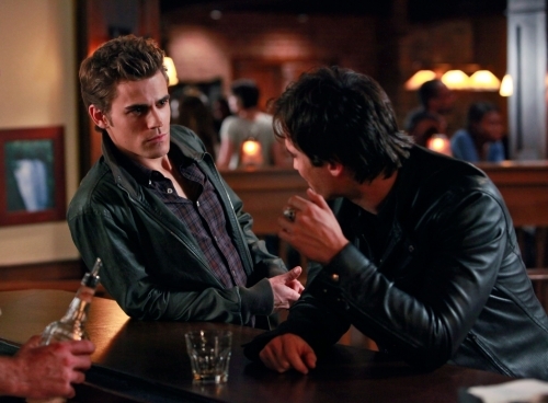 Still of Ian Somerhalder and Paul Wesley in Vampyro dienorasciai (2009)