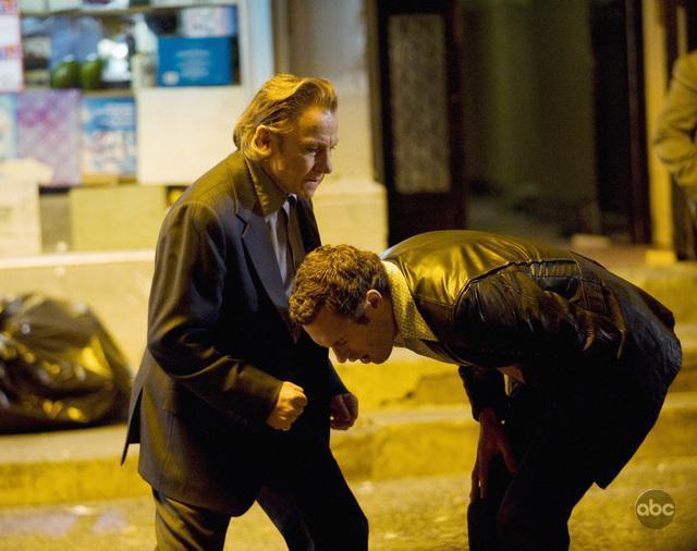 Still of Harvey Keitel and Jason O'Mara in Life on Mars (2008)