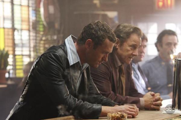 Still of Harvey Keitel and Jason O'Mara in Life on Mars (2008)