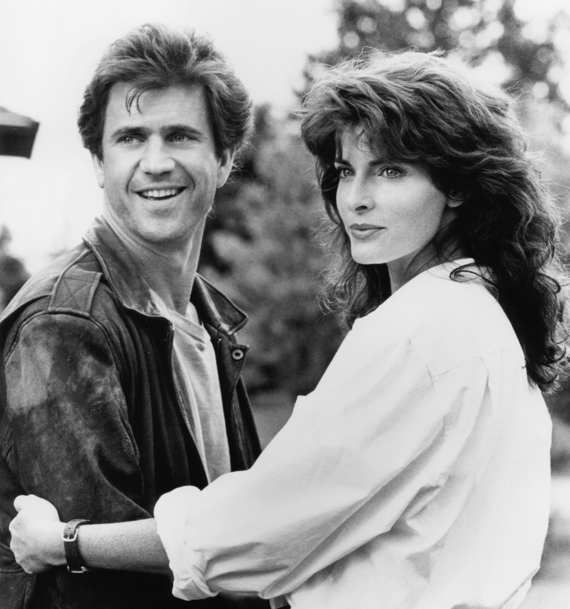 Still of Mel Gibson and Joan Severance in Bird on a Wire (1990)