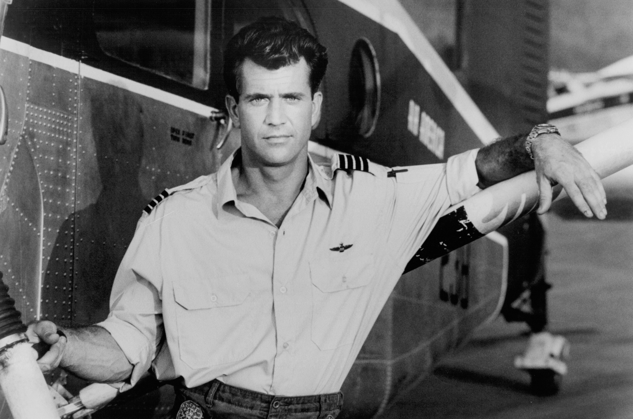 Still of Mel Gibson in Air America (1990)