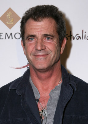 Mel Gibson at event of Apocalypto (2006)