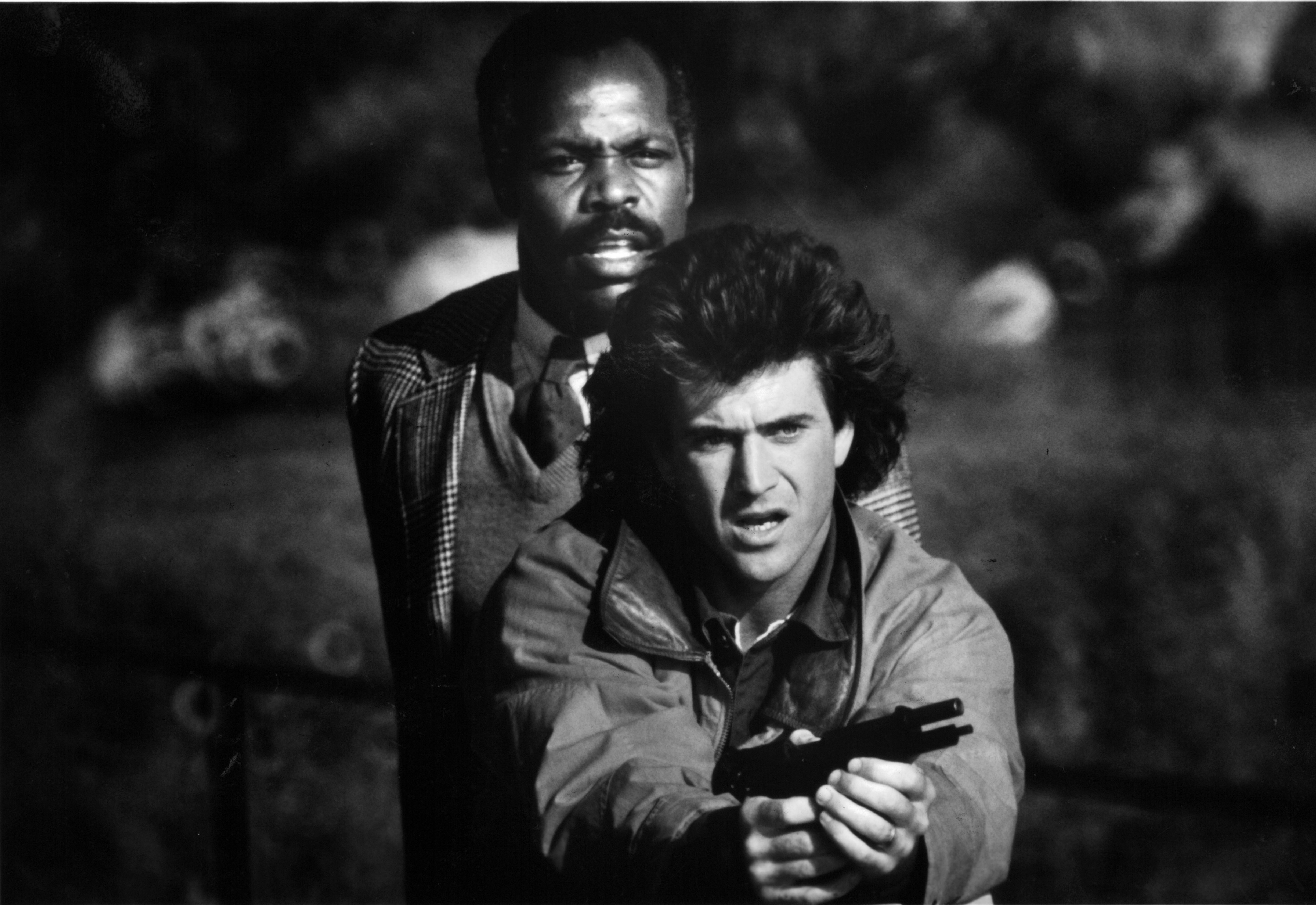 Still of Mel Gibson and Danny Glover in Mirtinas ginklas (1987)